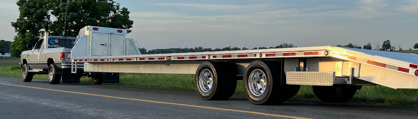 17.5x6.75 Northstar 8x6.5" Hub Pilot Mirror Polished Trailer Wheel 4