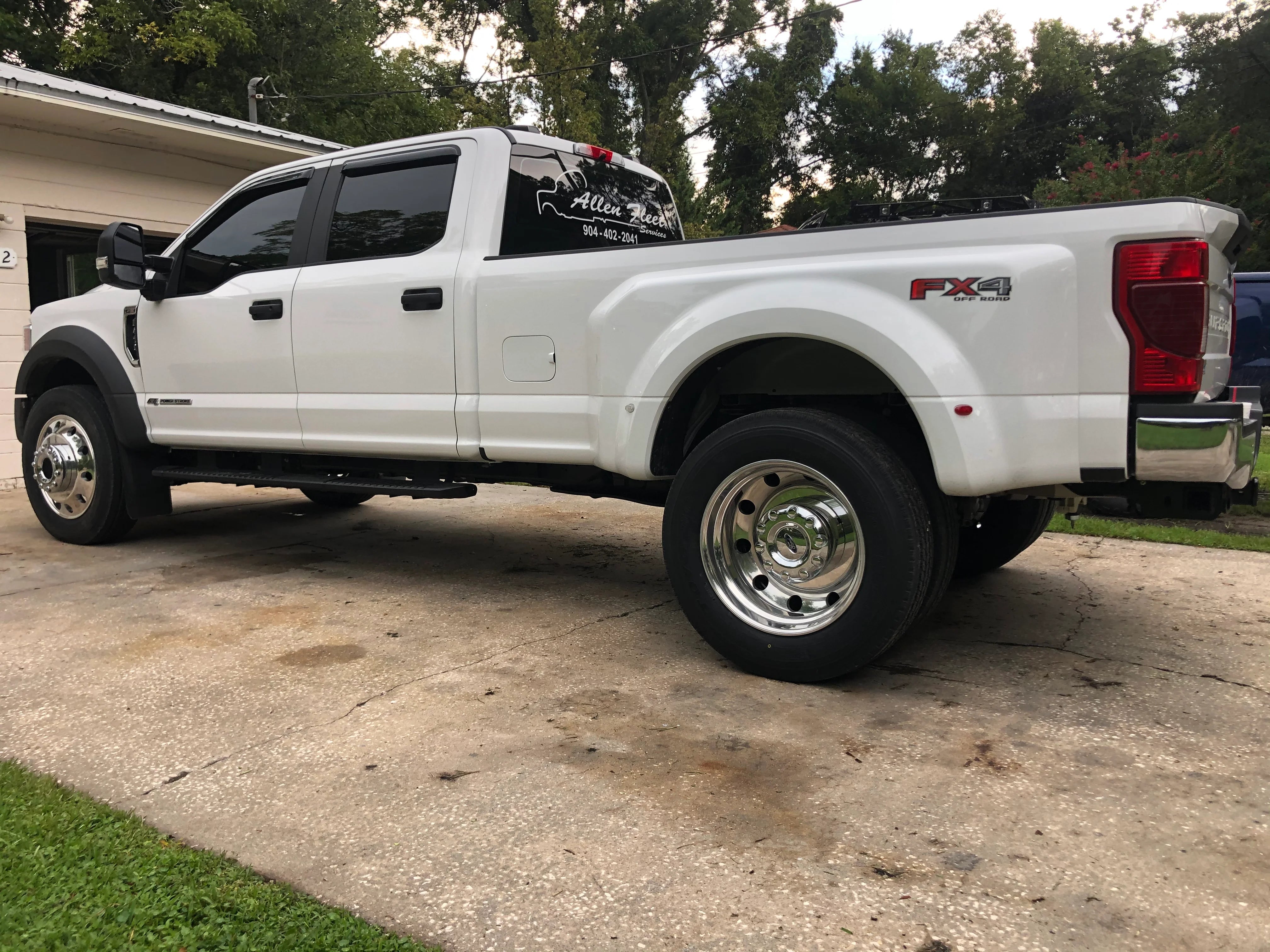22.5” x 6.75” Northstar 10x225mm High Polished Aluminum Wheel 8